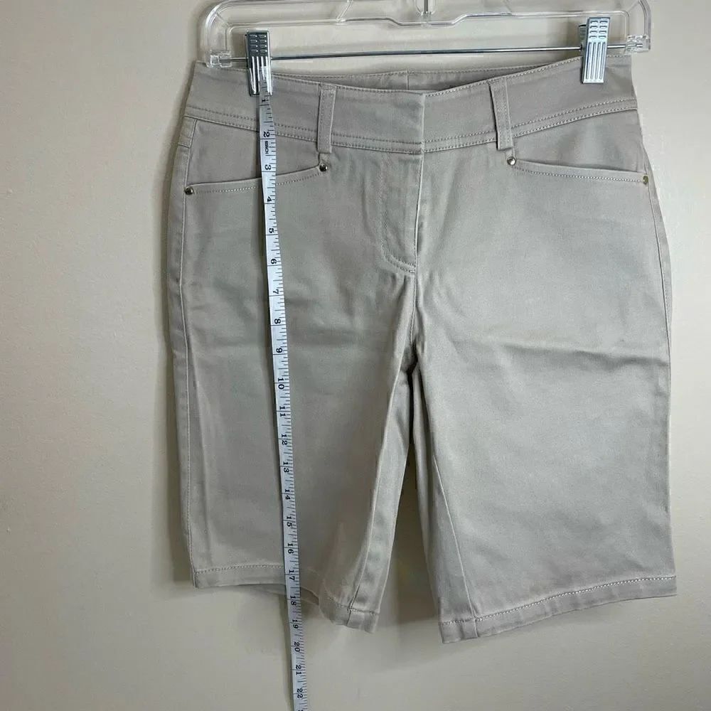 Cache| Bermuda| shorts| Has stretch| Thick material - Picture 4 of 11